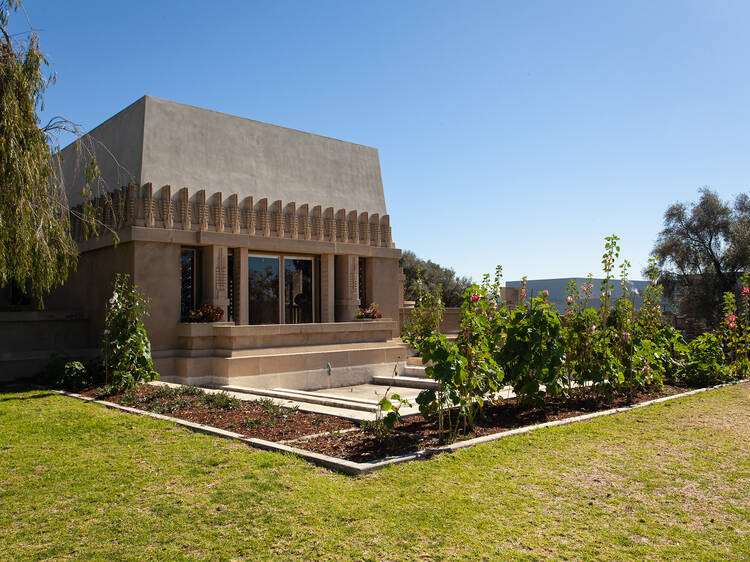 Step inside Frank Lloyd Wright’s handsome Hollyhock House