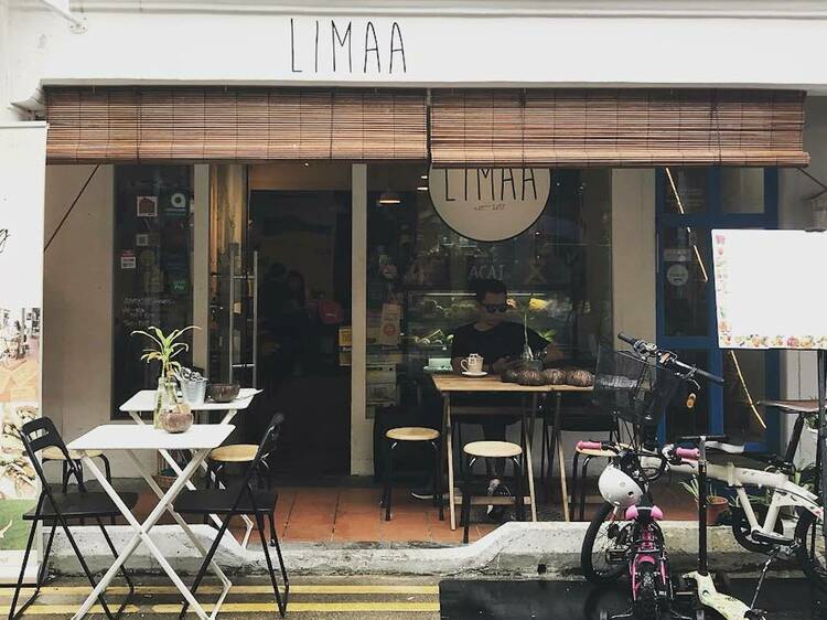 Limaa Café – Golden Landmark