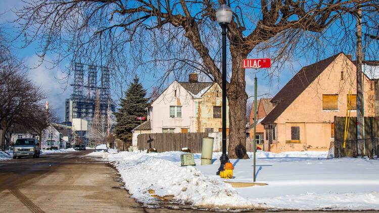 Meander through an English-style village next to the largest inland oil refinery