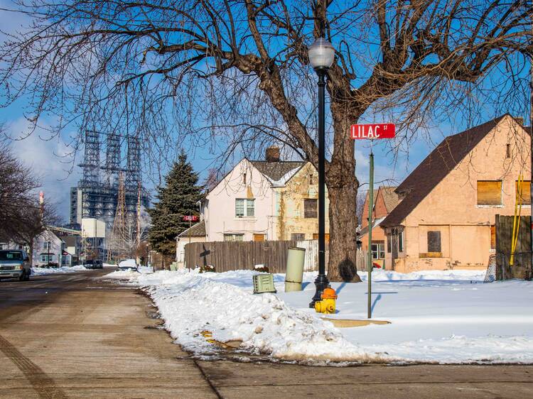 Meander through an English-style village next to the largest inland oil refinery