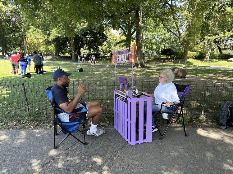 This pop-up mobile stand connects New Yorkers with grandmas all over the world to talk about life