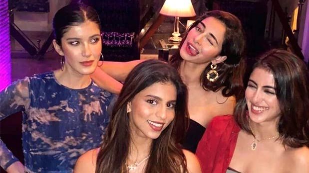 Ananya Panday confesses that she, Navya Naveli Nanda, Shanaya Kapoor, Suhana Khan are part of a WhatsApp group called ‘Ananya’s Fans’: “I named it, obviously”