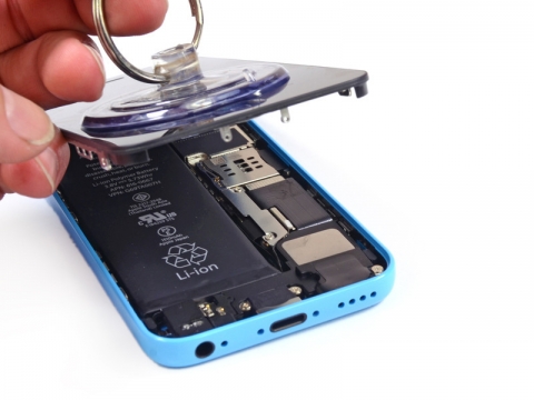 iPhone5c ディスプレイを外す