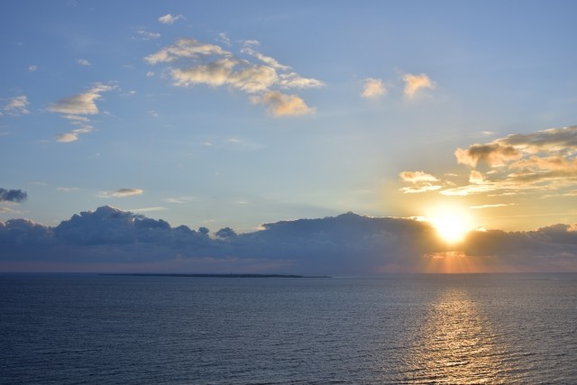 沖縄　観光　穴場　久高島