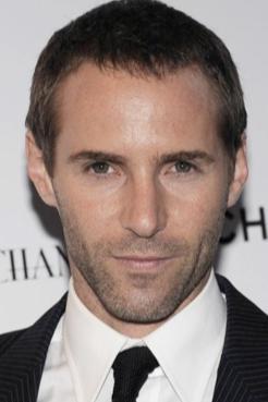 Alessandro Nivola