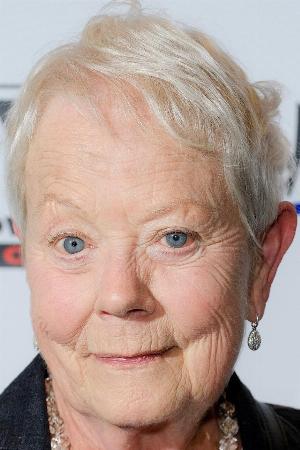 Annette Crosbie