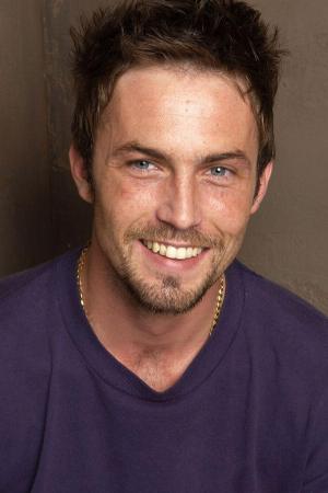 Desmond Harrington