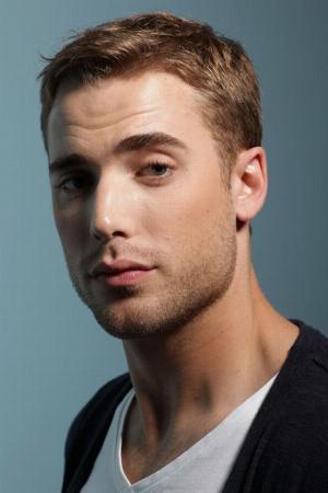 Dustin Milligan