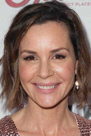 Embeth Davidtz