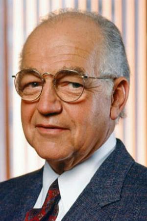 Richard Dysart