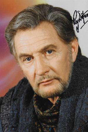 Roy Dotrice