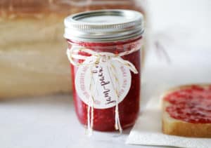 raspberry jam with cute printable tag