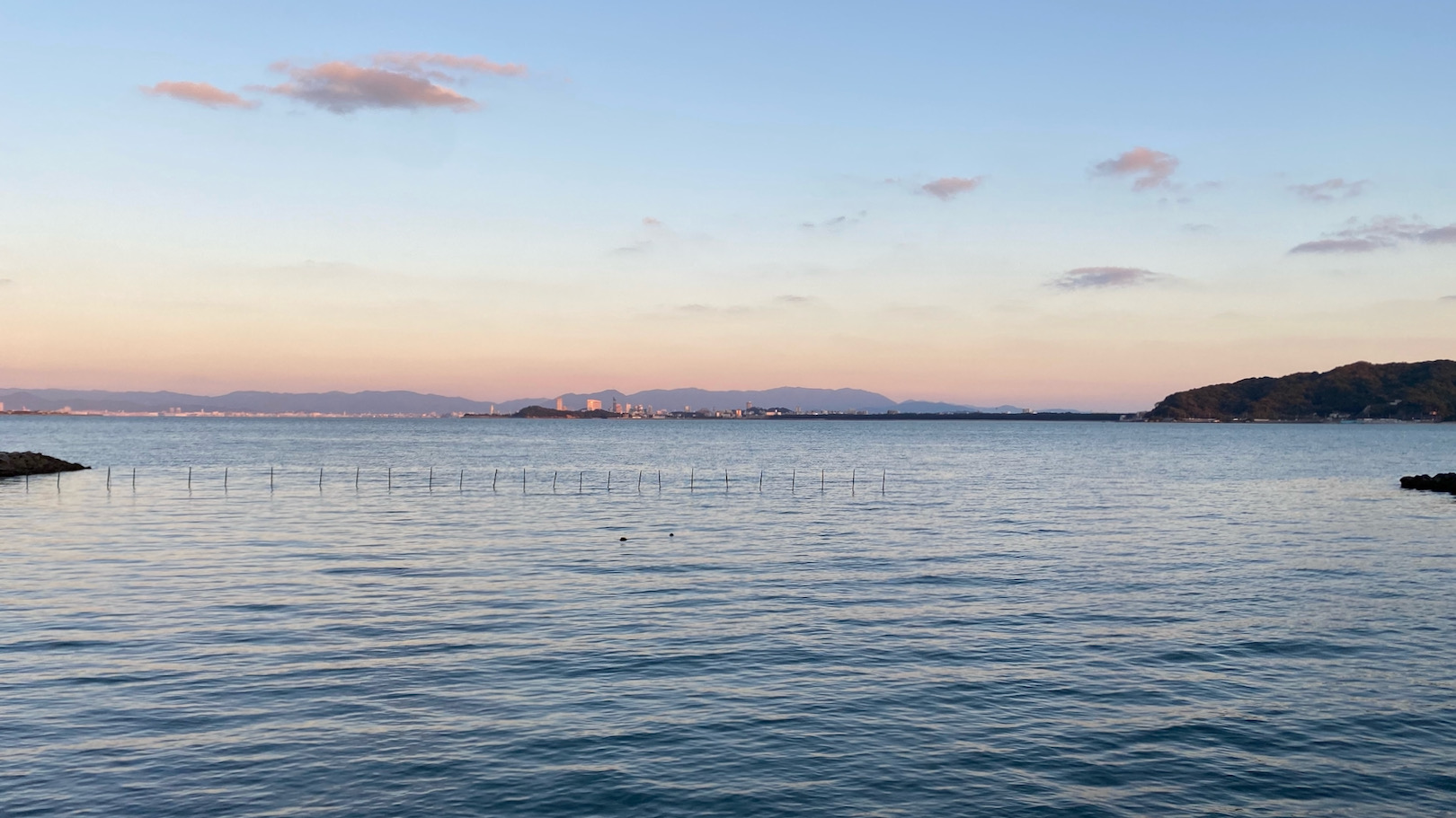 夕刻の今津湾