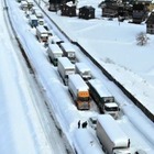 大雪に対する緊急発表…高速道と並行一般道で同時通行止めの可能性　国交省