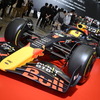 大迫力！ F1のチャンピオンマシン「RB19」を至近距離で…東京オートサロン2024