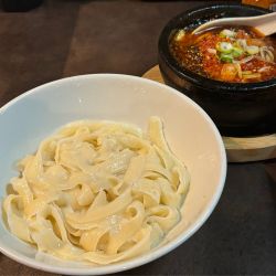 頂天石焼麻婆刀削麺(激辛)