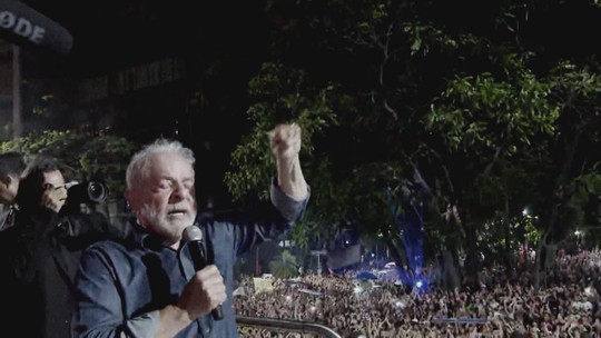 GloboNews exibe documentário inédito sobre os dias de Lula na prisão - Programa: GloboNews Documentário 