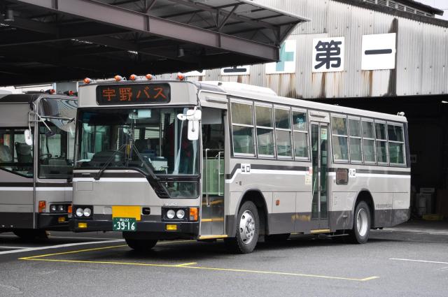 宇野バスの三菱ふそう・エアロスターM