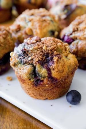 Blueberry muffins with streusel topping