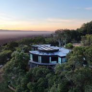 Round House by Feldman Architecture