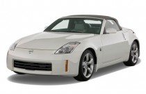 2009 Nissan 350Z 2-door Roadster Auto Touring Angular Front Exterior View