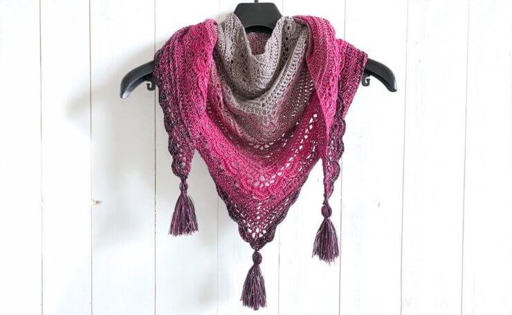 Ana Lucia Shawl - These free crochet shawl patterns are easy to make and really fun. Shawls and wraps can be worn in any season and make fabulous gifts. #CrochetShawl  #CrochetShawlPatterns #FreeCrochetPatterns