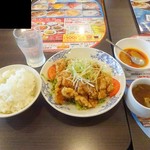 Bamiyan Kanagawa Aikawa Machi Ten - 2種ソースで仕上げた大判油淋鶏とごはんセット