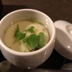 Obanzai Sake Den - 開始の隙間に茶碗蒸しが来ました(底に解けるチーズ入り)