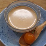 季節料理 山田屋 - 紅茶プリンと冷凍サクランボ