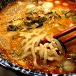 万豚記 - 白ごま担々麺　1012円