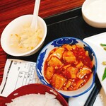 中華料理 菜香菜 - ランチ　青椒肉絲定食　麻婆豆腐とスープ　ボリュームあって大満足