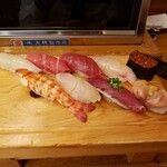 Yoshino Sushi Honten - 