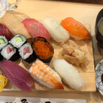 Uogashi Sushi Nakano Kitaguchi Ten - 