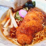 亀きん食堂 - とんかつラーメン1050円