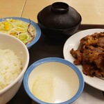 松屋 - カルビ焼肉定食W飯特盛無料960円