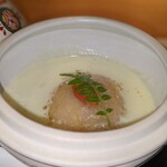 金舌 - 先付　落花生豆腐　枝豆のすり流し