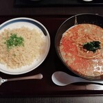 Chuka-ya Jan Tsunehisa Honten - たんたん麺・半炒飯セット（１１５５円）