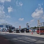 万豚記 - こんな 大きなモールです 
            駐車場は 無料(^-^)v