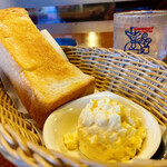 Komeda Coffee Ten Shinsakae Ten - 