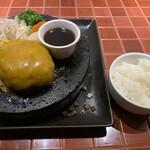 Bistro Hamburger Steak - ランチハンバーグ200ｇ（＋レッドチェダーチーズ）