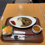 デカ盛ダイニング おはな - カレーセット