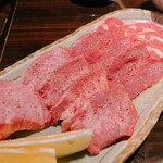 Sukoshi Zeitakuna Umai Yakiniku Yusui Hachimanyamaten - 