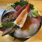 Ofuna Tennenya - 海鮮丼　¥1300