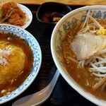 あじへい - 味噌ラーメン＆ミニ天津飯のセットです。