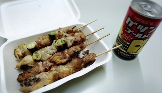 Yakitori Izakaya Momiji - 焼き鳥4本入りで500円でした！