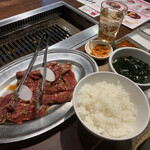 1985 Nen Sogyo Tomakomai Shinise Yakiniku Kongouen Hon Ten - 