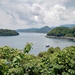 油屋 - 道の駅展望台より(左手が青島)♪