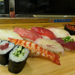 Yoshino Sushi Honten - 