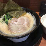 横浜家系ラーメン 善喜家 - 