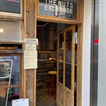 THE NUTS EXCHANGE - 外観